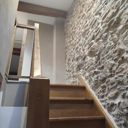 Chez Pauline&vincent Côté Canal * Carcassonne