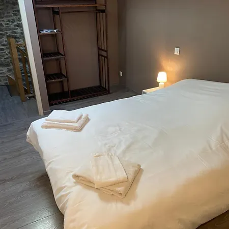 Chez Pauline & Vincent Cote Canal