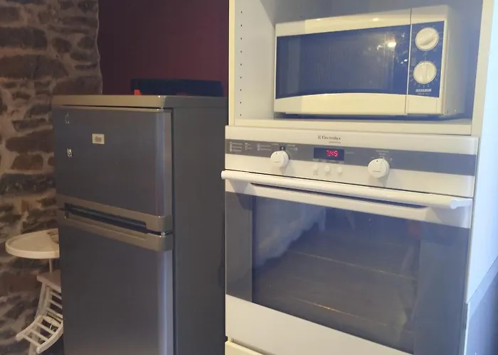 Chez Pauline & Vincent Cote Canal Apartment