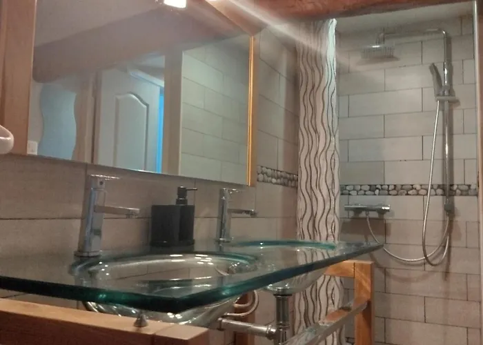 Апартаменты Chez Pauline & Vincent Cote Canal Каркассон