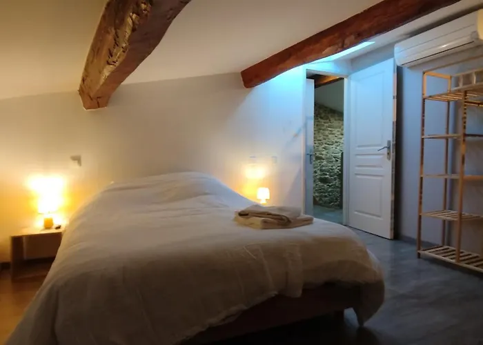 Chez Pauline & Vincent Cote Canal Апартаменты *