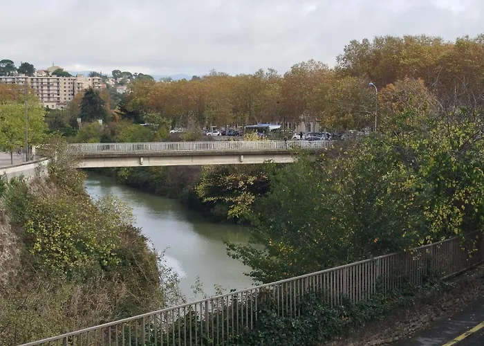 Chez Pauline & Vincent Cote Canal